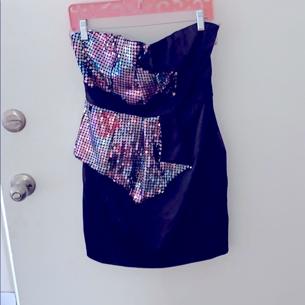 Short dress